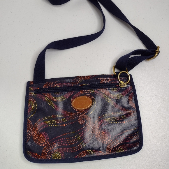 Fossil Slim Abstract Print Canvas Crossbody Shoulder Bag Purse (V1). - Picture 2 of 8